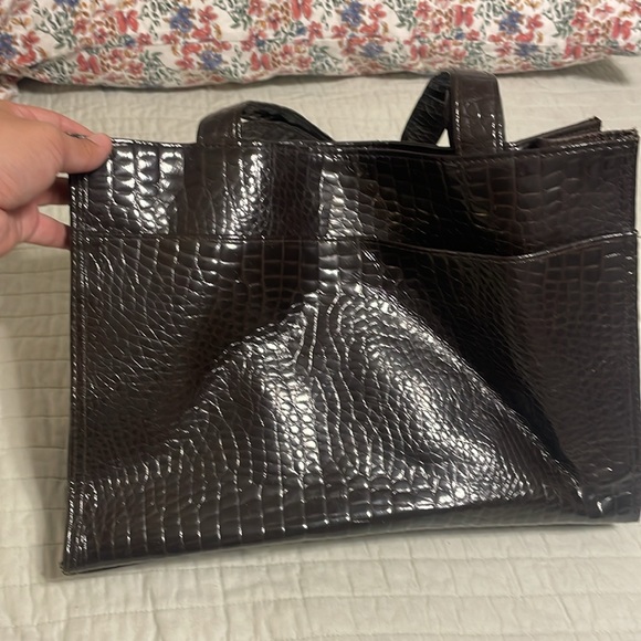 Brown crocodile print purse; no brand - Picture 2 of 7